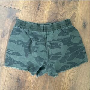 Brooklyn Karma Camo Print Pull On Drawstring Denim Stretch Shorts Green Sz L